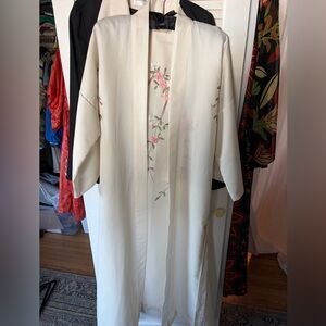 Japanese Floral Embroidered Kimono Robe